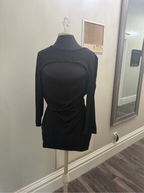 Black Long Sleeve Cutout Back Mini Dress Size Medium Petite